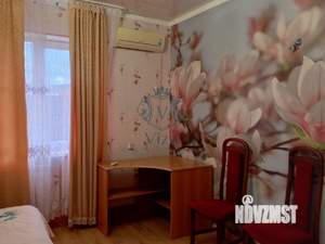 Дом 200м&sup2;, 2-этажный, участок 10 сот.  