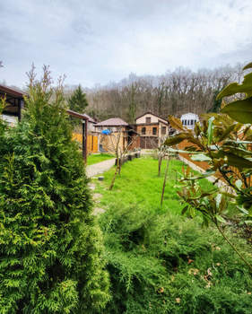 Дом 186м&sup2;, 3-этажный, участок 4 сот.  