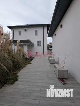 Коттедж 236м&sup2;, 2-этажный, участок 6 сот.  