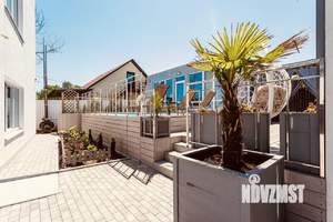 Дом 220м², 3-этажный, участок 4 сот.  