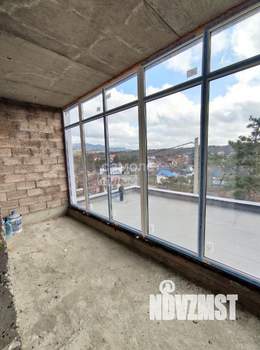 Коттедж 240м&sup2;, 3-этажный, участок 4 сот.  