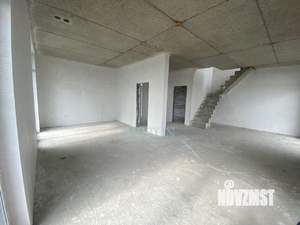 Дом 174м², 2-этажный, участок 5 сот.  