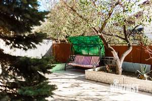 Дом 596м&sup2;, 3-этажный, участок 5 сот.  