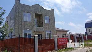 Коттедж 180м², 2-этажный, участок 4 сот.  