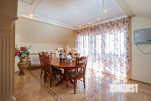 Дом 280м&sup2;, 2-этажный, участок 8 сот.  