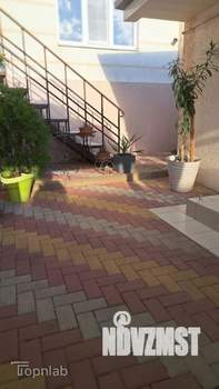 Дом 242м&sup2;, 2-этажный, участок 3 сот.  