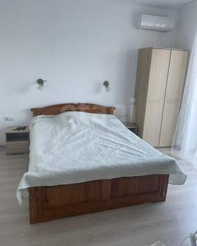Дом 250м², 3-этажный, участок 6 сот.  
