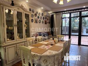 Коттедж 311м², 3-этажный, участок 6 сот.  