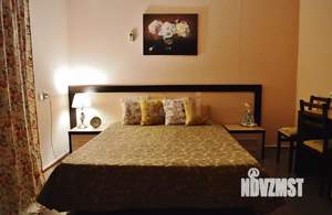 Дом 135м&sup2;, 2-этажный, участок 6 сот.  