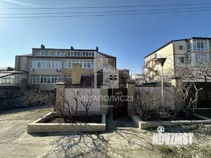 Дом 389м², 3-этажный, участок 4 сот.  