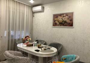 Дом 250м², 3-этажный, участок 8 сот.  