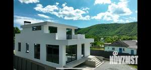 Коттедж 272м&sup2;, 2-этажный, участок 6 сот.  