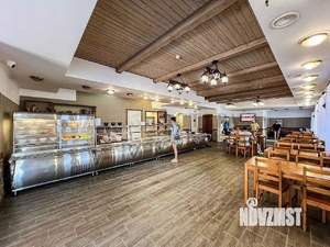 Дом 2500м², 3-этажный, участок 35 сот.  