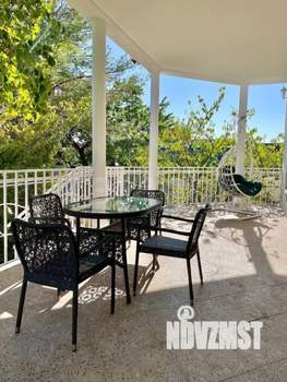 Дом 400м&sup2;, 3-этажный, участок 7 сот.  