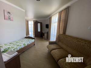 Дом 405м&sup2;, 3-этажный, участок 5 сот.  