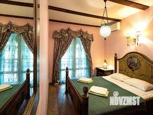 Дом 454м&sup2;, 3-этажный, участок 18 сот.  