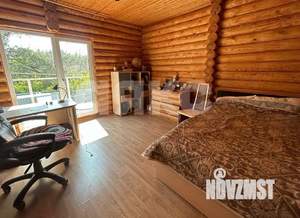 Дом 200м&sup2;, 2-этажный, участок 4 сот.  