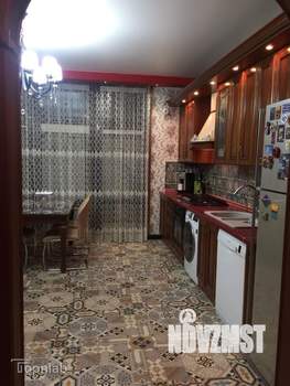 Таунхаус 160м&sup2;, 3-этажный, участок 2 сот.  