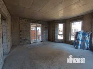 Дом 236м&sup2;, 3-этажный, участок 3 сот.  