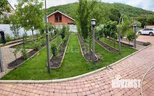 Дом 200м&sup2;, 2-этажный, участок 10 сот.  