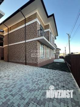 Дом 200м&sup2;, 2-этажный, участок 1 сот.  