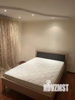 Дом 160м², 3-этажный, участок 217 сот.  