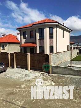 Коттедж 140м², 2-этажный, участок 3 сот.  