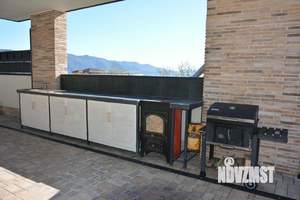 Дом 223м&sup2;, 2-этажный, участок 6 сот.  