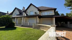 Дом 308м², 2-этажный, участок 9 сот.  