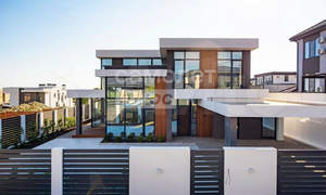 Дом 250м&sup2;, 2-этажный, участок 5 сот.  