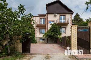 Дом 508м&sup2;, 3-этажный, участок 7 сот.  