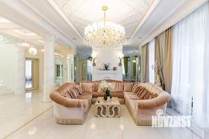 Коттедж 500м², 3-этажный, участок 15 сот.  