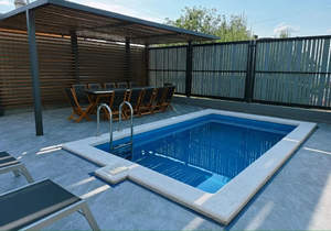 Дом 267м&sup2;, 3-этажный, участок 4 сот.  