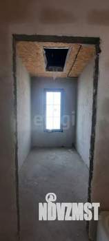 Дом 220м&sup2;, 2-этажный, участок 4 сот.  