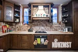 Коттедж 893м&sup2;, 4-этажный, участок 10 сот.  