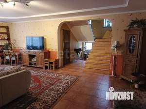 Дом 322м&sup2;, 2-этажный, участок 6 сот.  