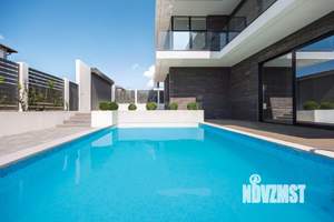 Дом 227м&sup2;, 2-этажный, участок 4 сот.  