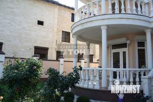 Коттедж 367м&sup2;, 3-этажный, участок 6 сот.  