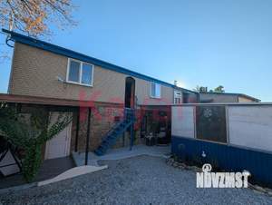 Дом 70м&sup2;, 2-этажный, участок 4 сот.  