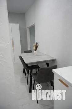 1-к квартира, посуточно, 35м2, 3/3 этаж