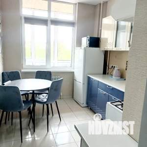 1-к квартира, посуточно, 37м2, 2/8 этаж