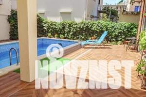 3-к квартира, посуточно, 80м2, 2/3 этаж