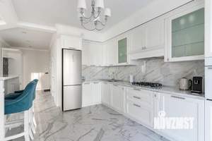 2-к квартира, посуточно, 74м2, 1/1 этаж