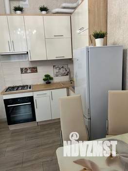 1-к квартира, посуточно, 40м2, 5/6 этаж
