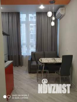 Студия квартира, посуточно, 35м2, 2/9 этаж