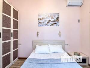 4-к квартира, посуточно, 90м2, 1/2 этаж