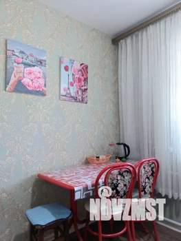 2-к квартира, посуточно, 40м2, 3/5 этаж