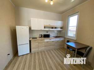 1-к квартира, посуточно, 40м2, 3/3 этаж
