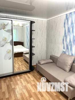 3-к квартира, посуточно, 58м2, 1/2 этаж