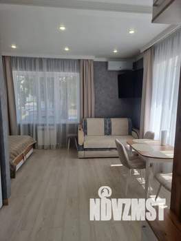 Студия квартира, посуточно, 35м2, 2/3 этаж